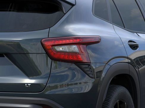 New 2026 Chevrolet Trax LT w/ Driver Confidence Package FWD image 17