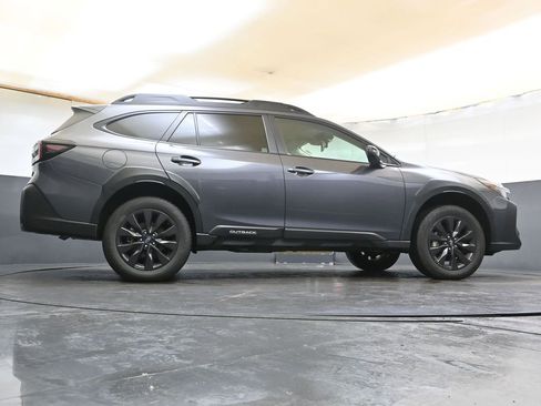 Certified 2025 Subaru Outback Onyx Edition image 46