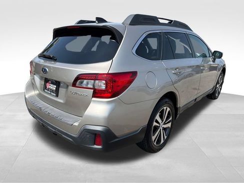Used 2019 Subaru Outback 2.5i Limited AWD/4WD image 7