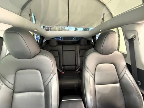 Used 2024 Tesla Model Y Long Range image 29