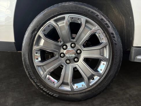 Used 2016 GMC Yukon Denali w/ Open Road Package AWD/4WD image 40