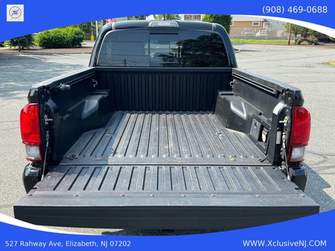 Used 2019 Toyota Tacoma Limited image 30