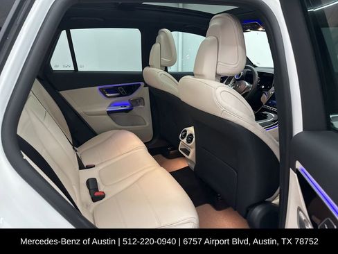 Used 2025 Mercedes-Benz GLC 300 image 25