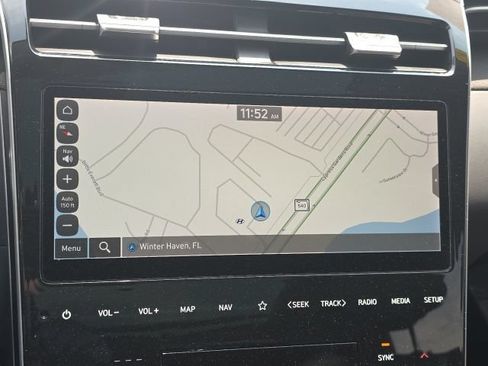 Certified 2024 Hyundai Tucson Limited FWD image 16