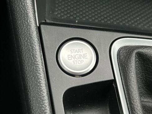 Used 2024 Volkswagen Jetta SE image 27