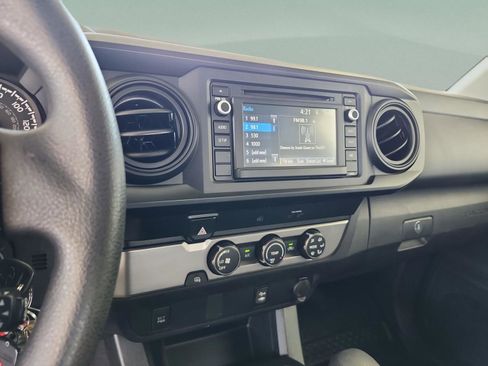 Used 2019 Toyota Tacoma SR RWD image 12