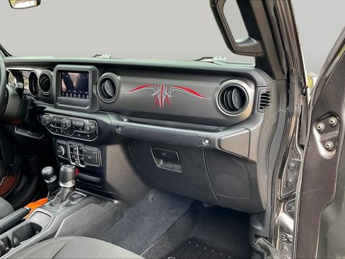 Used 2022 Jeep Gladiator Sport AWD/4WD image 17