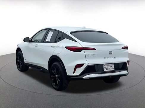 Used 2025 Buick Envista Sport Touring image 4