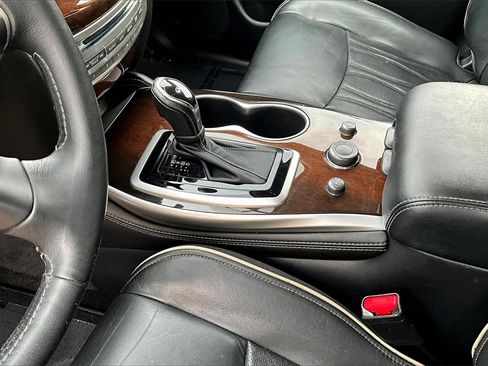 Used 2019 INFINITI QX60 Luxe w/ Sensory Package image 18