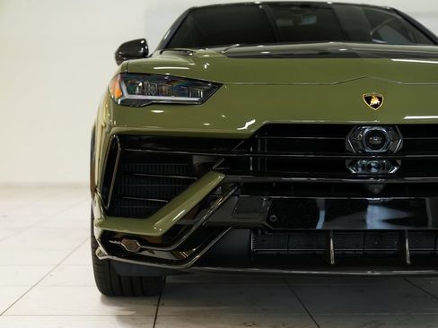 Used 2023 Lamborghini Urus Performante AWD/4WD image 37