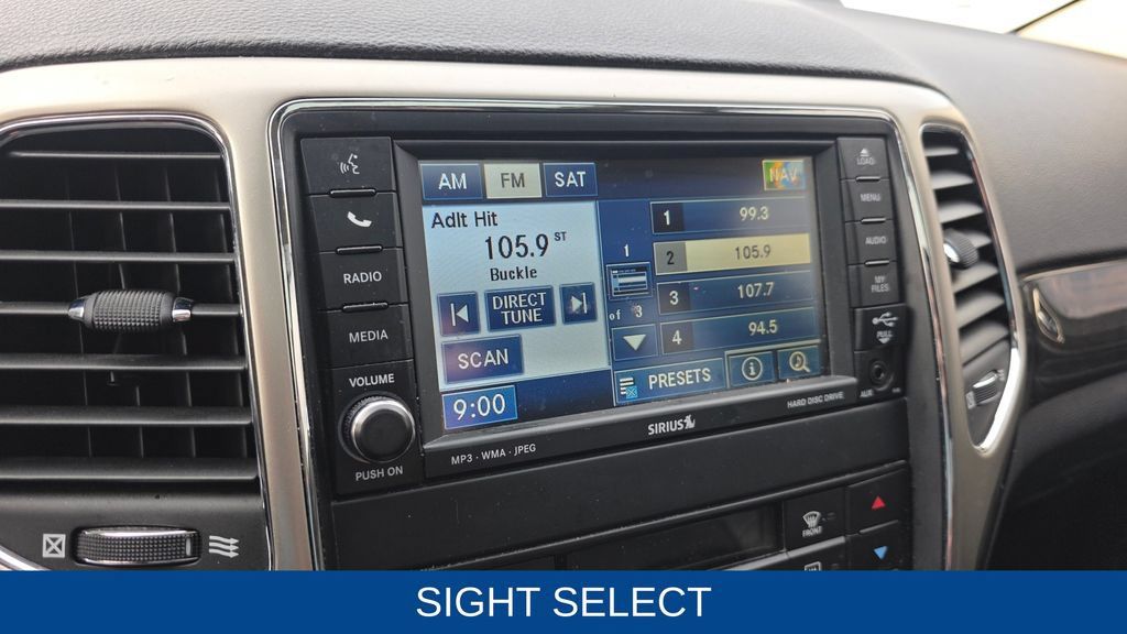 Used 2011 Jeep Grand Cherokee Laredo AWD/4WD image 18