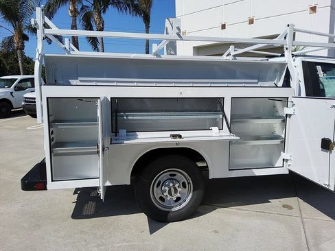 New 2025 Ford F350 XL w/ XL Chrome Package RWD image 22