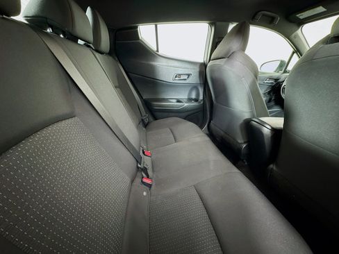 Used 2018 Toyota C-HR XLE image 26