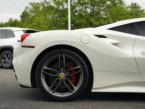 Used 2017 Ferrari 488 GTB RWD image 26