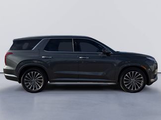 Used 2023 Hyundai Palisade Calligraphy FWD video 2