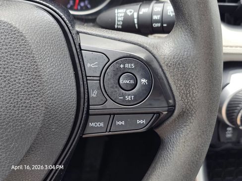 Used 2019 Toyota RAV4 XLE FWD image 28