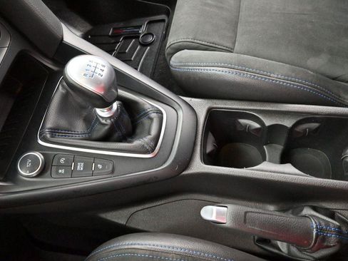 Used 2016 Ford Focus RS AWD/4WD image 28