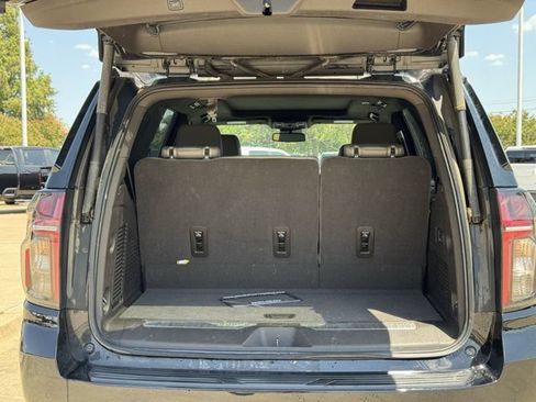 Used 2024 Chevrolet Tahoe Z71 w/ Luxury Package AWD/4WD image 34
