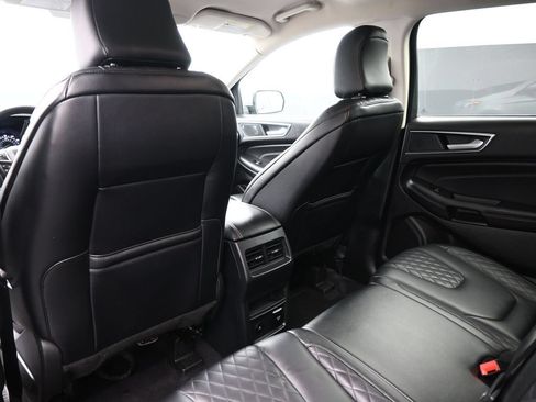 Used 2024 Ford Edge Titanium AWD/4WD image 12