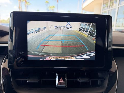 Used 2025 Toyota Corolla SE FWD image 13