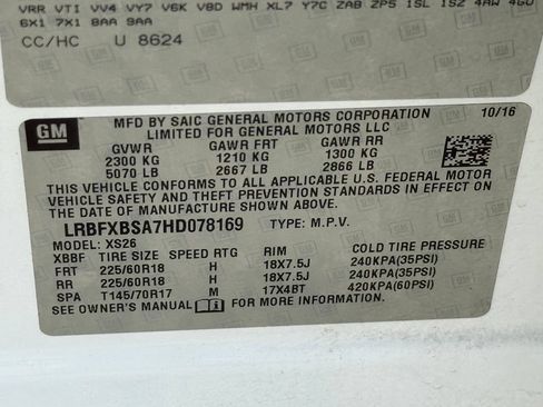Used 2017 Buick Envision Essence FWD image 34