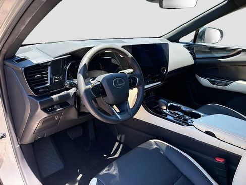 Used 2022 Lexus NX 350h AWD image 25