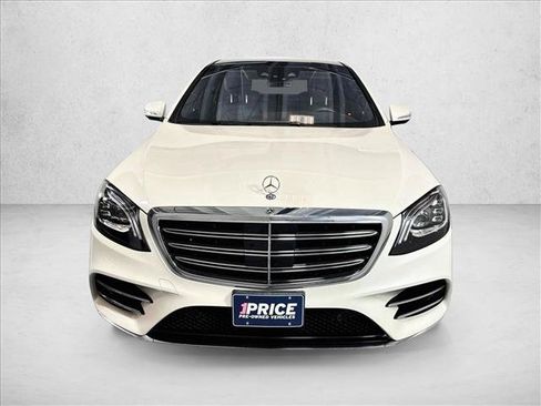 Used 2019 Mercedes-Benz S 560 Sedan image 2