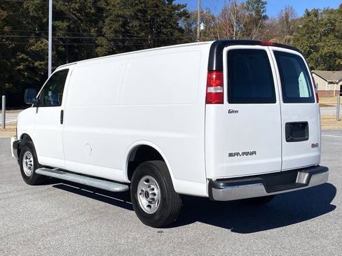 Used 2024 GMC Savana 2500 w/ Driver Convenience Package image 6