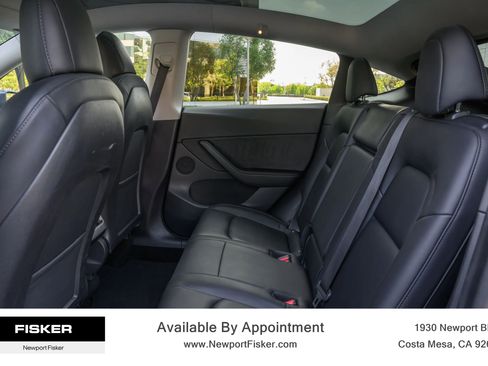 Used 2021 Tesla Model Y Long Range AWD/4WD image 18