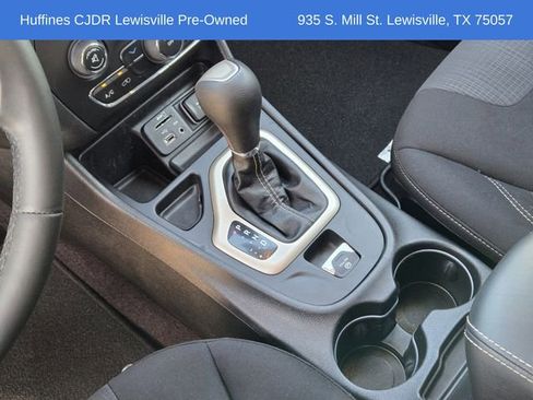 Certified 2017 Jeep Cherokee Latitude w/ Safety/Convenience Group image 22