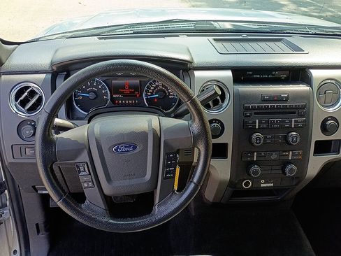 Used 2011 Ford F150 XLT w/ XLT Chrome Pkg AWD/4WD image 11