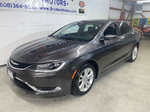 Used 2016 Chrysler 200 Limited w/ Anniversary Edition image 6