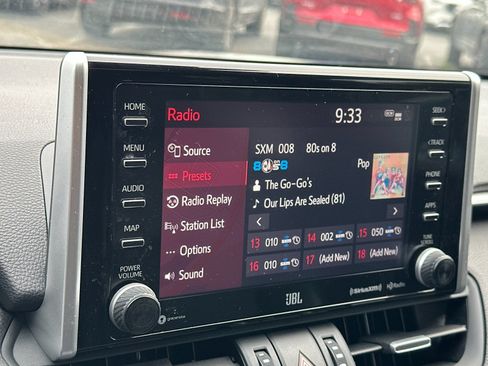 Used 2019 Toyota RAV4 XSE AWD/4WD image 18