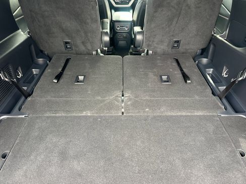 Used 2025 Ford Explorer ST-Line image 16