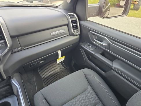 New 2026 RAM 1500 Big Horn AWD/4WD image 12
