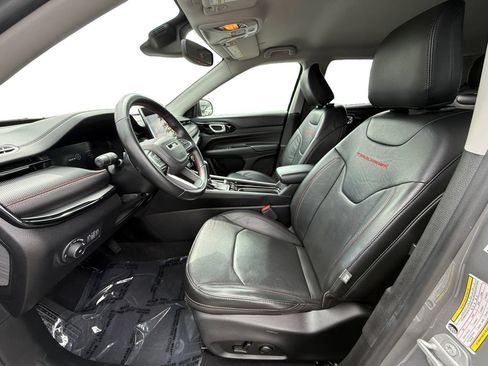 Used 2022 Jeep Compass Trailhawk w/ Trailhawk Elite Group AWD/4WD image 9