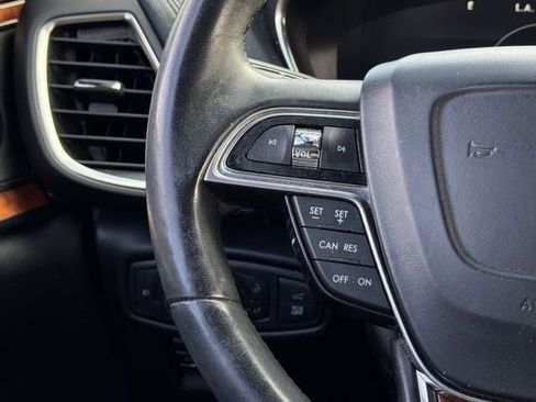 Used 2019 Lincoln Nautilus Reserve image 14