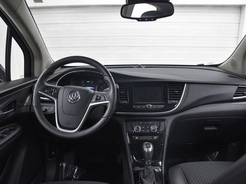 Used 2022 Buick Encore Preferred w/ Safety Package image 24