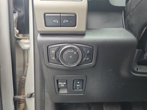 Used 2018 Ford F150 Lariat AWD/4WD image 17