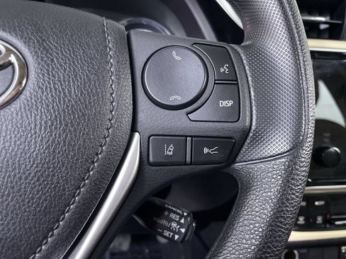 Used 2017 Toyota Corolla LE w/ Carpet Mat Package (TMS) FWD image 25