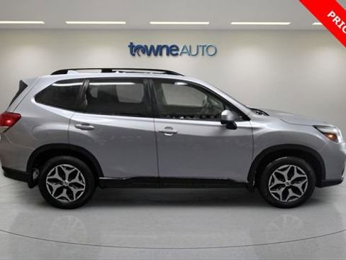 Used 2019 Subaru Forester Premium w/ All-Weather Package image 6