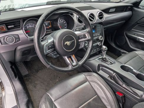 Used 2016 Ford Mustang GT image 7