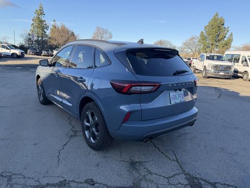 Certified 2023 Ford Escape ST-Line image 3