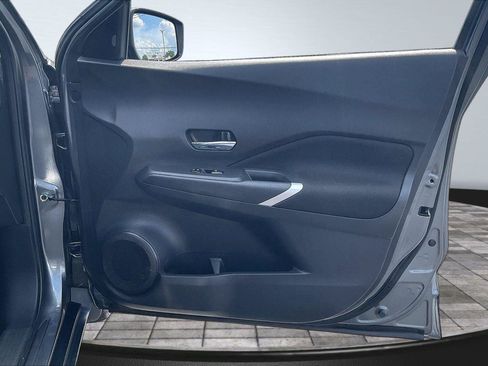 Certified 2021 Nissan Kicks SV FWD image 25