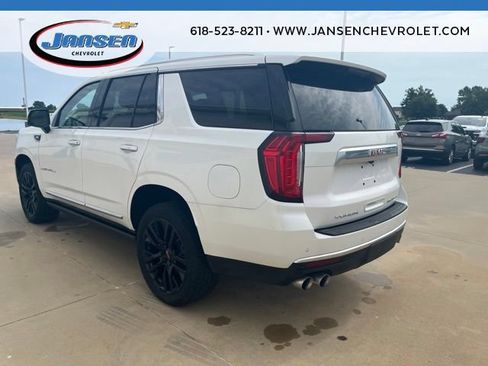 Used 2024 GMC Yukon Denali AWD/4WD image 4