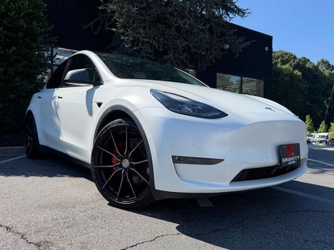 Used 2022 Tesla Model Y Performance AWD/4WD image 8