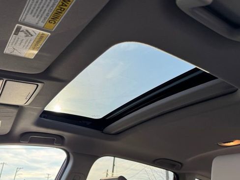 Used 2021 Honda CR-V EX-L image 28