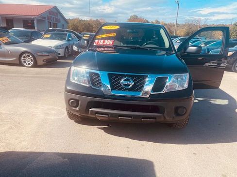 Used 2017 Nissan Frontier S image 6