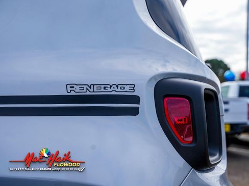 Used 2019 Jeep Renegade Sport w/ Sport Appearance Group image 6