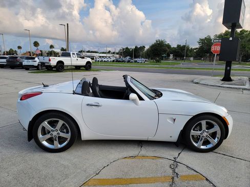 Used 2008 Pontiac Solstice Convertible w/ Preferred Package RWD image 6